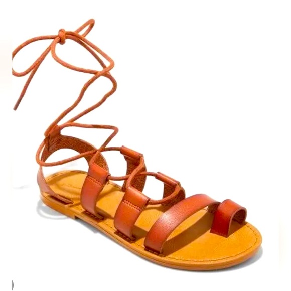 Universal Thread Shoes - - UNIVERSAL THREAD PAIGE STRAPPY COGNAC SANDALS 9